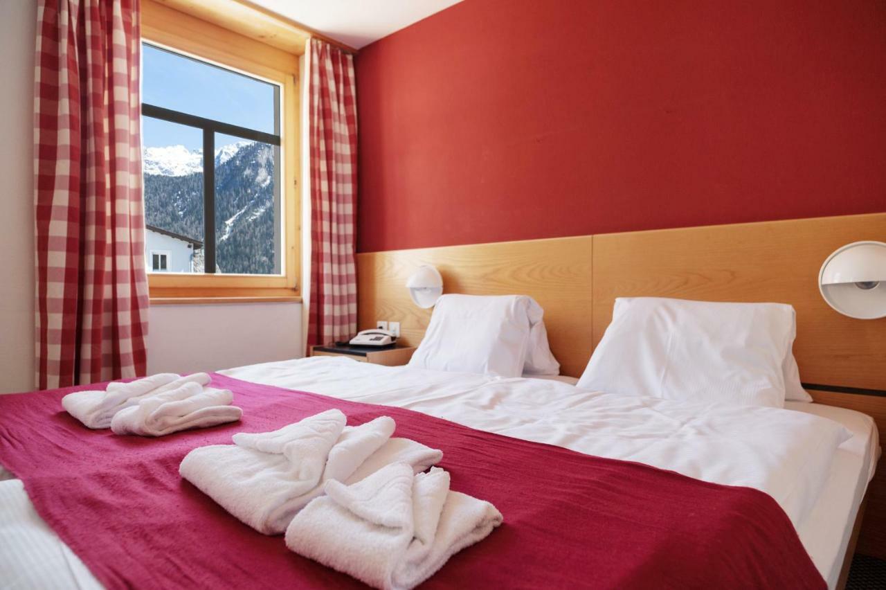 Hotel Aurora Ardez Eksteriør bilde
